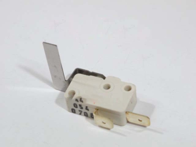 МИКРОВЫКЛЮЧАТЕЛЬ